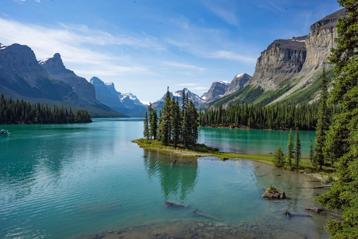 Maligne_Lake