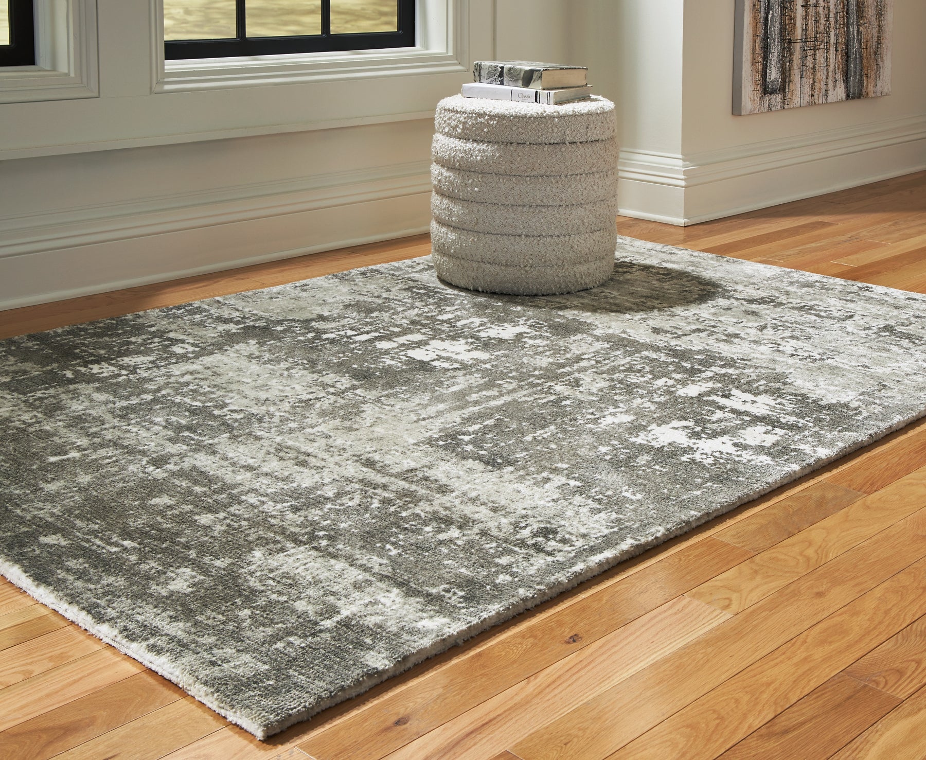 Medium-Sized Valmontic Rug