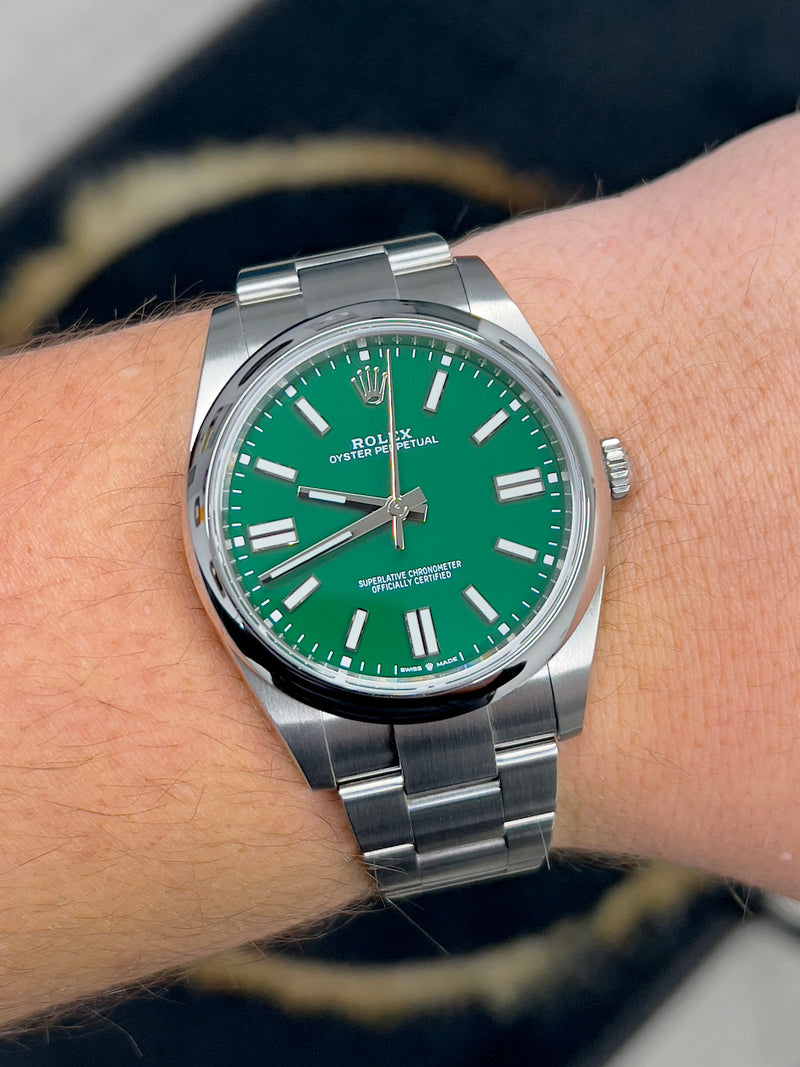 Rolex Oyster Perpetual 41mm Factory Green Dial '124300' | Ride Timee