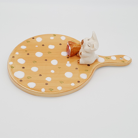 Round cutting board with handle with mailini
