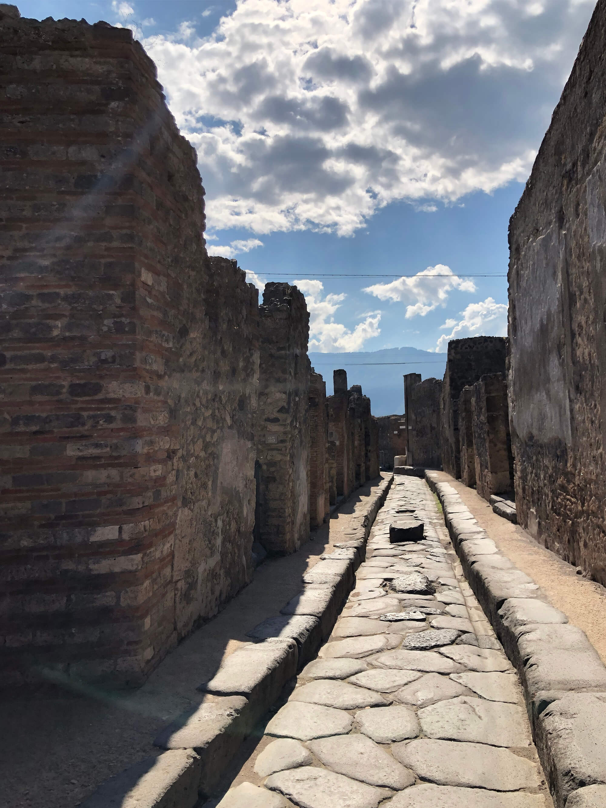 Visit Pompei | original roman street