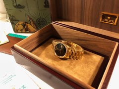 Rolex Day-Date, 18crt, Gold Black Onyx Dial  Ref 18238.