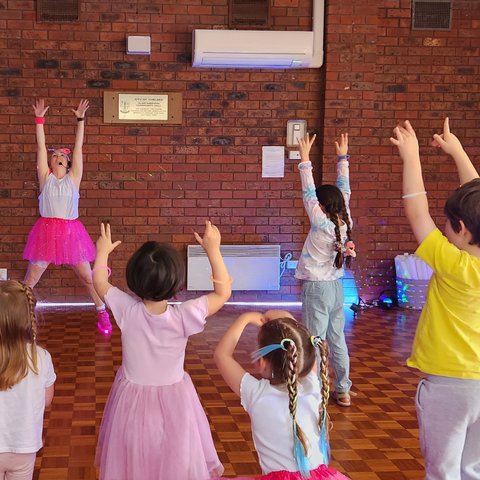 kids Melbourne dance party entertainer