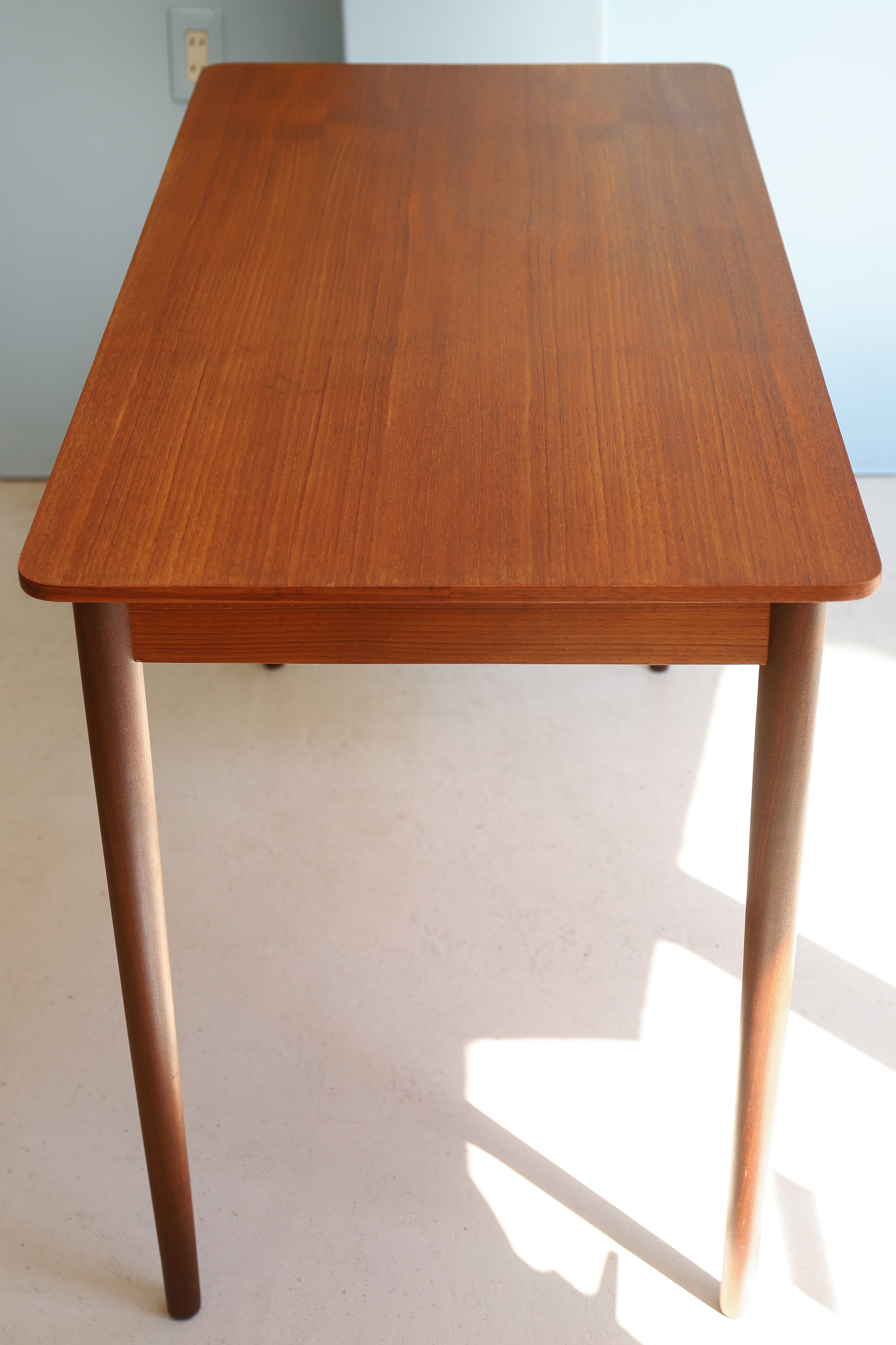 Danish Vintage Single Pedestal Desk/デンマークヴィンテージ デスク 片袖 机 チーク材 北欧家具