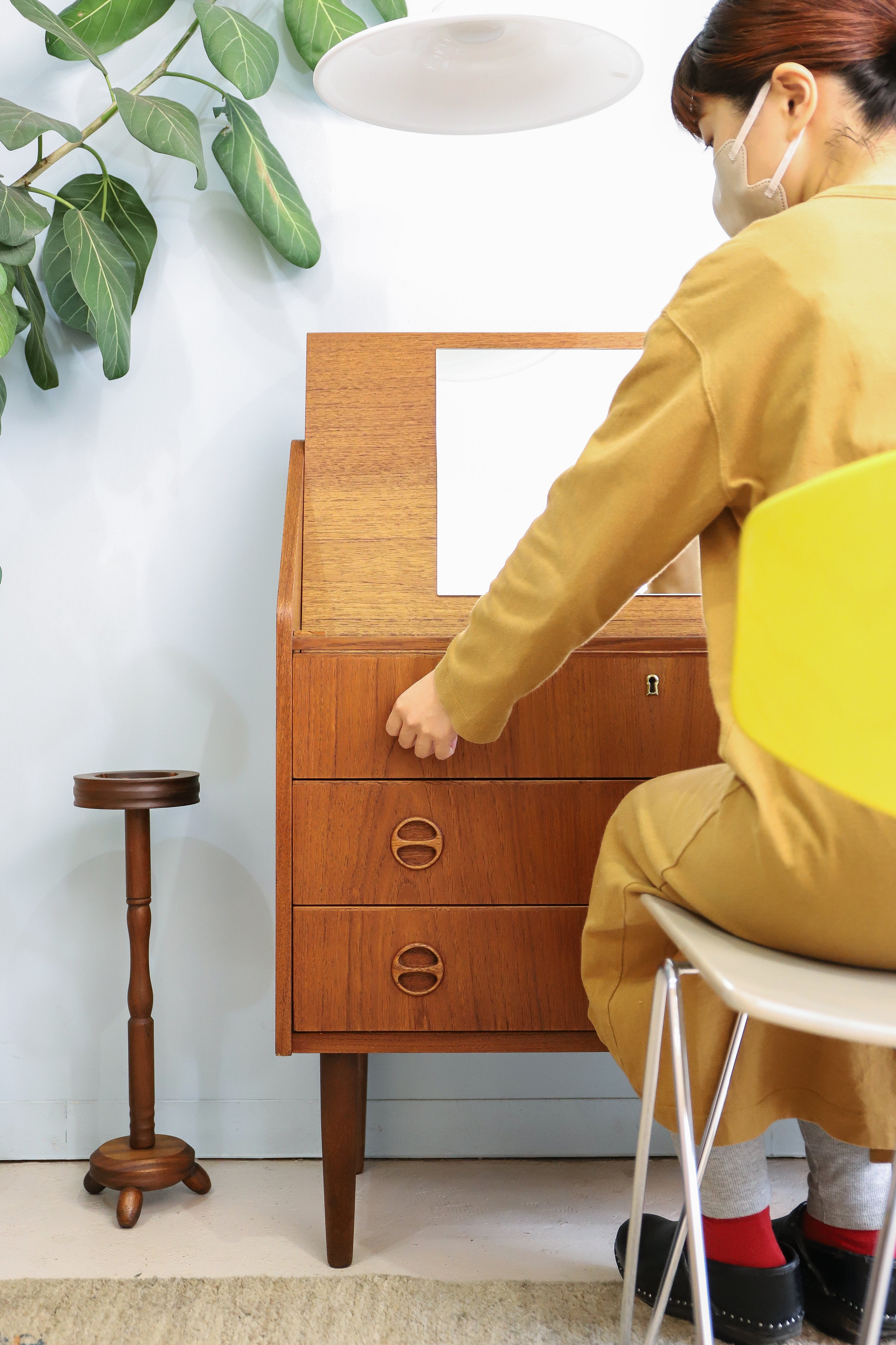 Danish Vintage Bureau with Mirror/デンマークヴィンテージ ビューロー ミラー チェスト チーク材 北欧家具