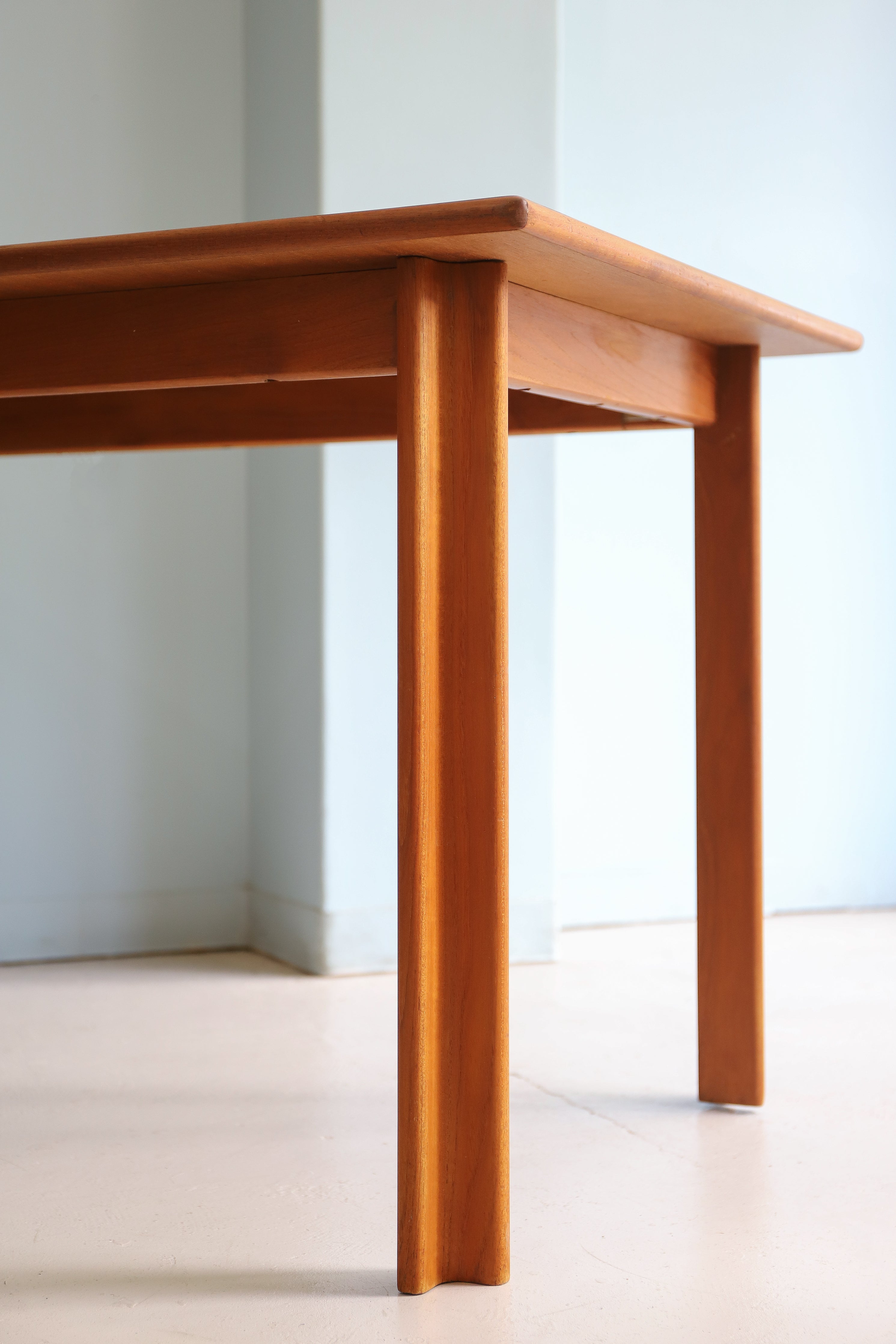 Vintage Dining Table Teakwood Scandinavian Design/ヴィンテージ ダイニングテーブル コンパクト チーク材 北欧デザイン
