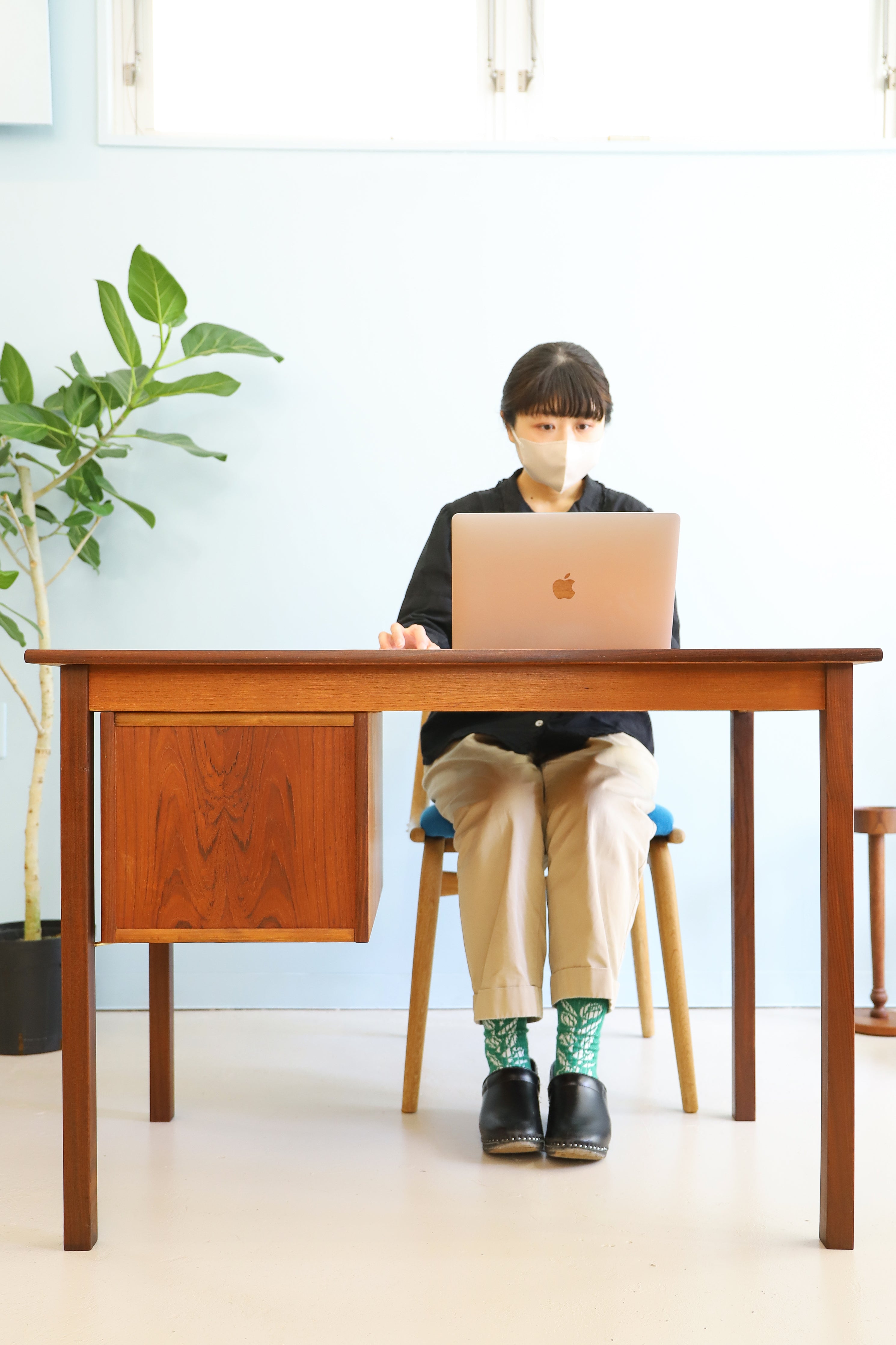 Hanbjerg Møbelfabrik Single Pedestal Desk Danish Vintage/デンマークヴィンテージ 片袖デスク 机 チーク材 北欧家具