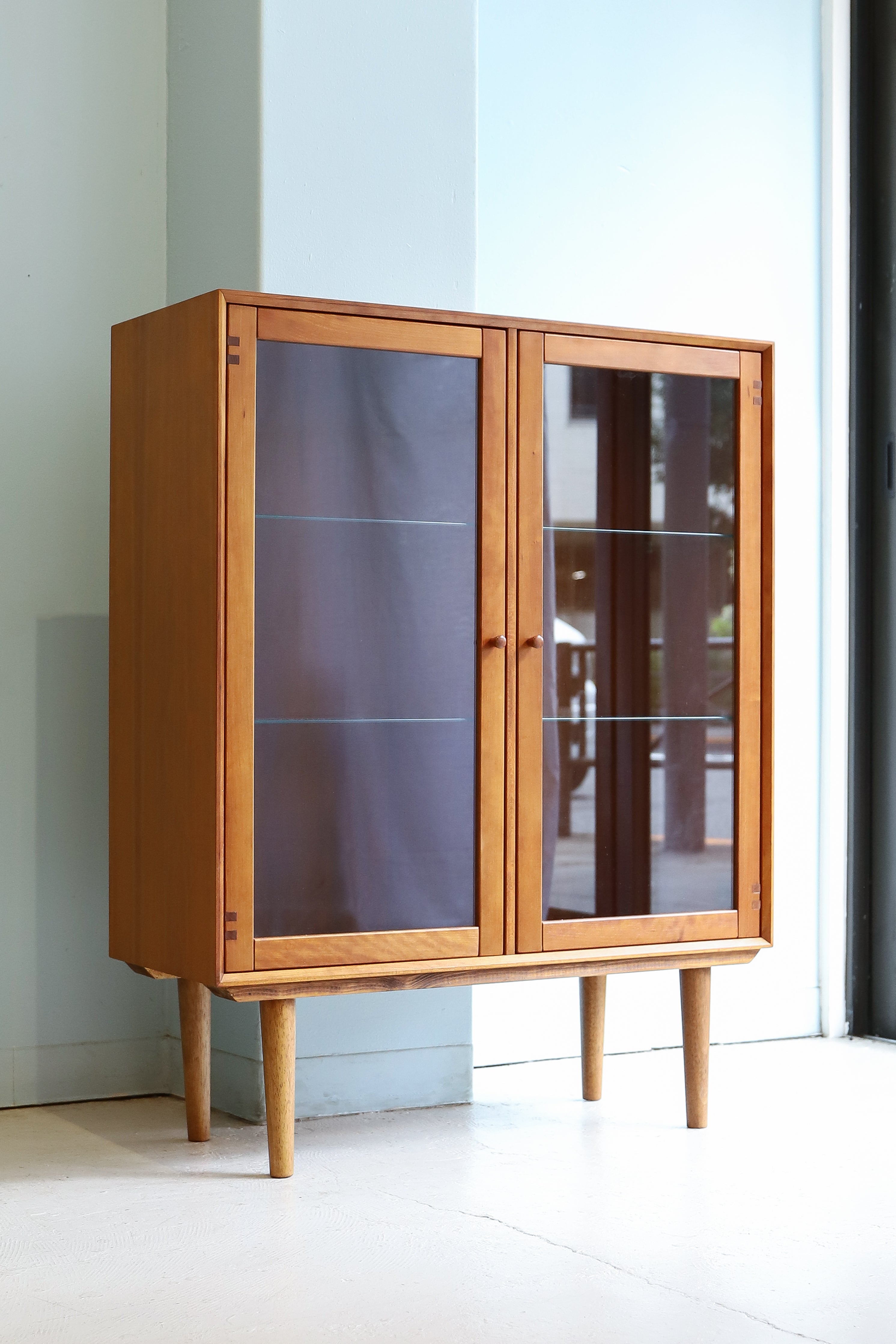 CFC Silkeborg Glass Cabinet Naver Collection/デンマーク ガラスキャビネット チェリー材 北欧家具