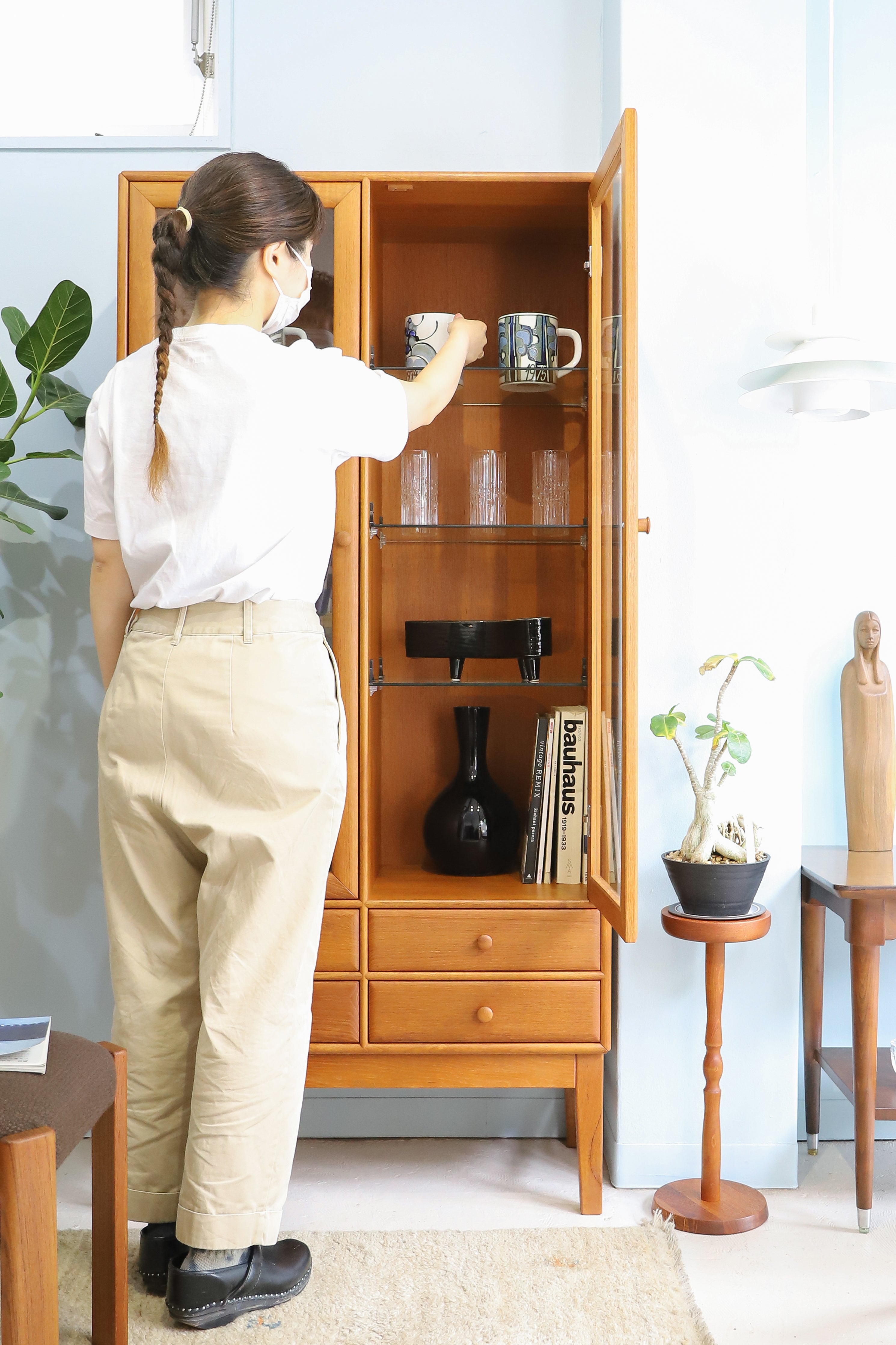 Japanese Vintage Teakwood Glass Cabinet/ジャパンヴィンテージ ガラスキャビネット チーク材 食器棚