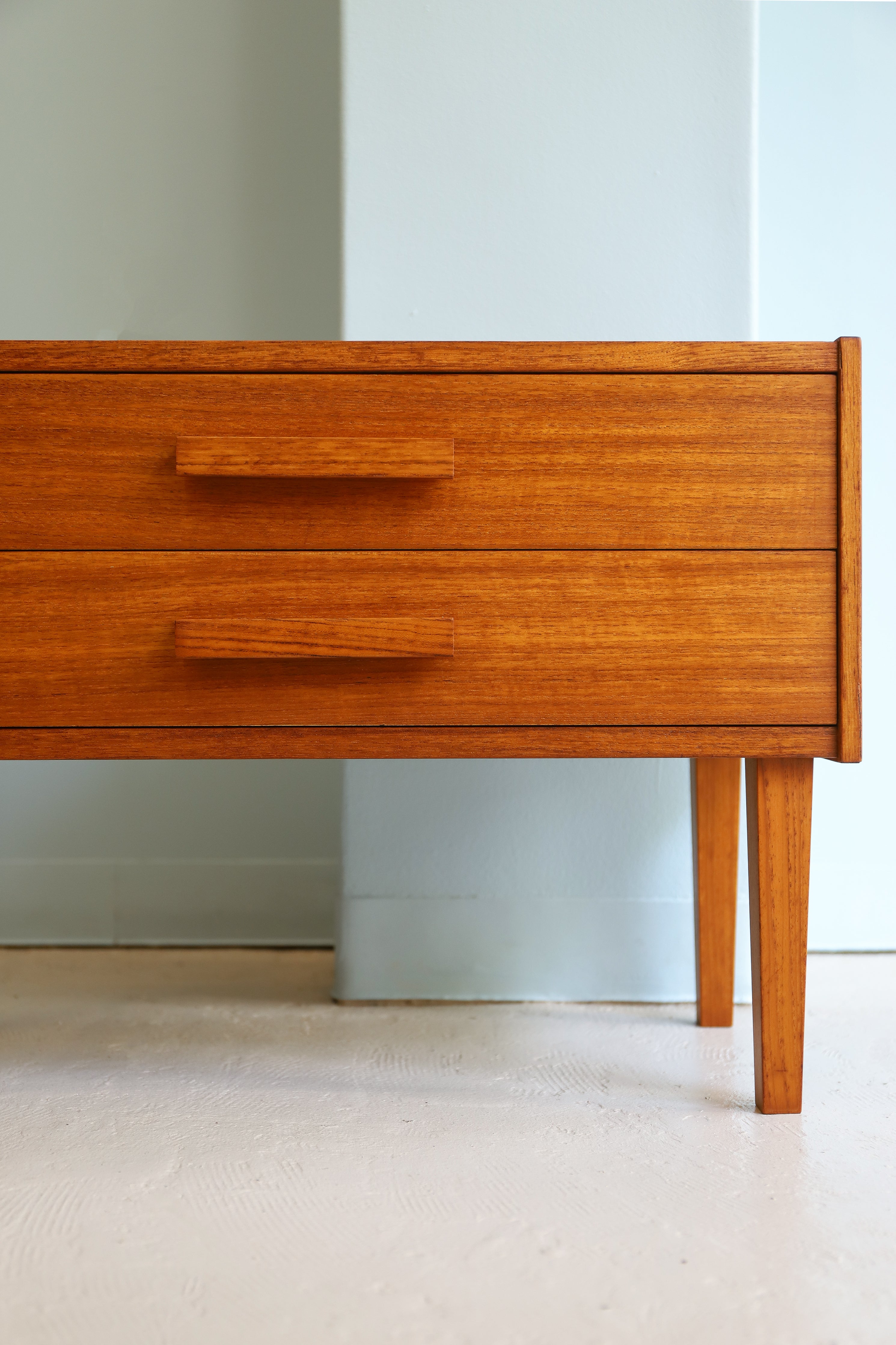 Scandinavian Vintage Small Side Chest 2Drawers/北欧ヴィンテージ スモールサイドチェスト 2段 チーク材