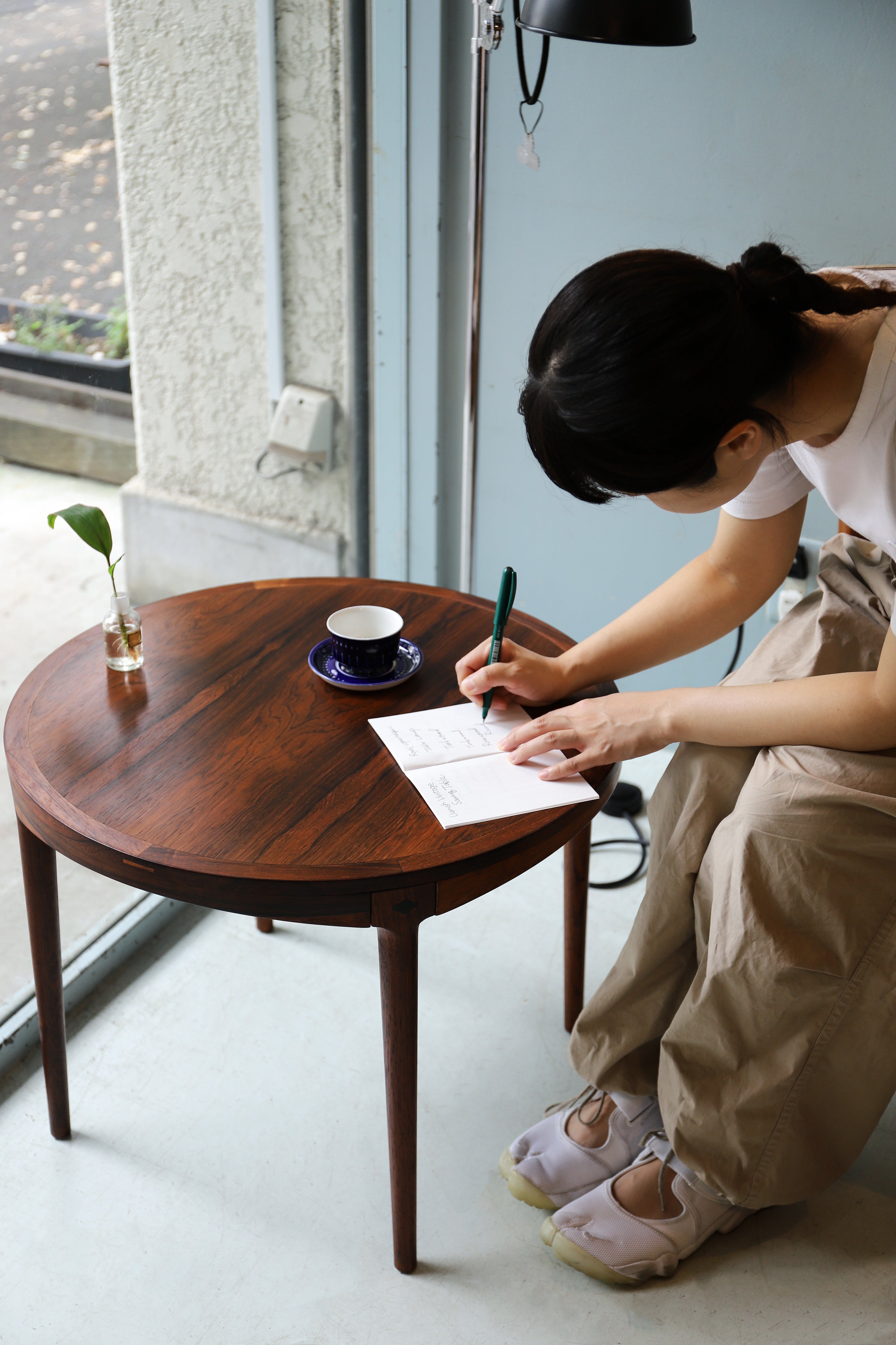 Norwegian Vintage Bruksbo Round Coffee Table Rosewood Haug Snekkeri/ノルウェーヴィンテージ ブルクスボ ラウンドコーヒーテーブル ローズウッド