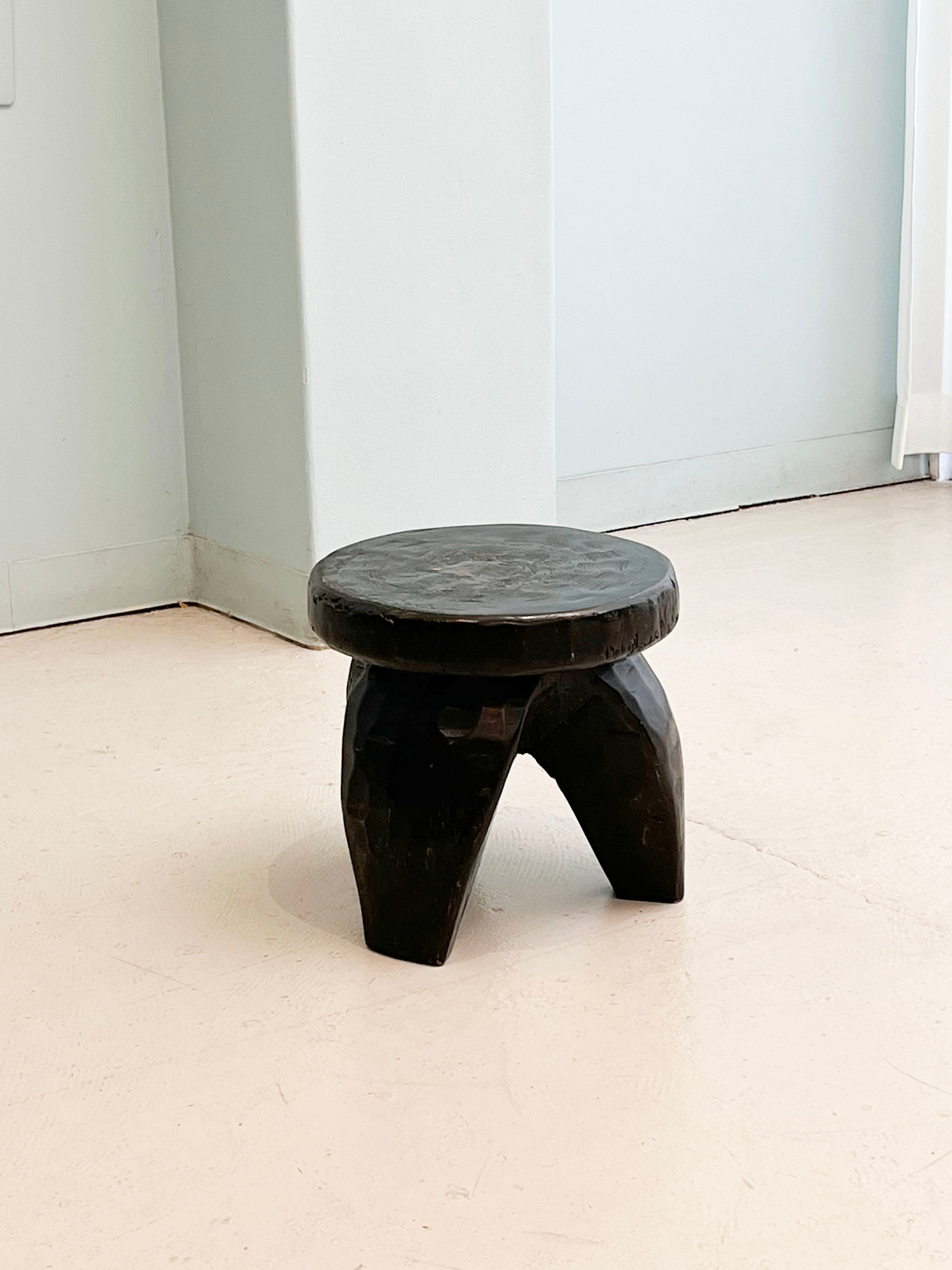 アフリカン スツール 木製 3本脚 椅子 民芸/African Wooden Stool