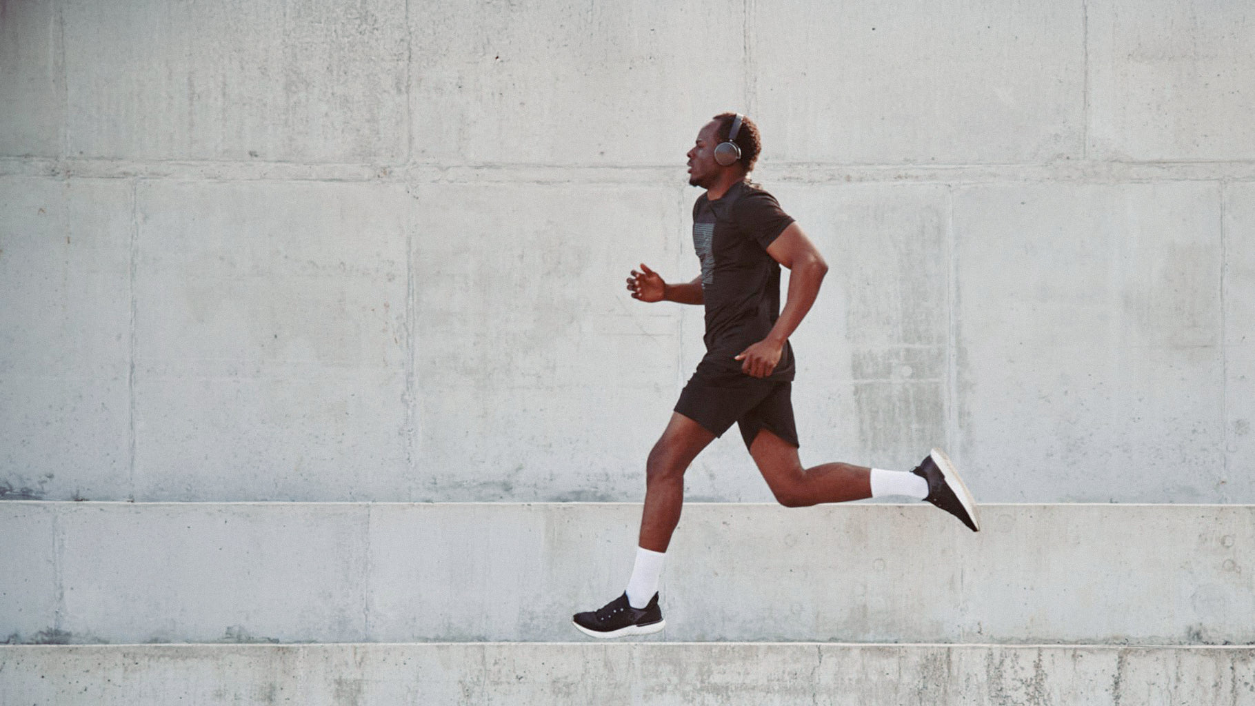 choosing socks for running occasions