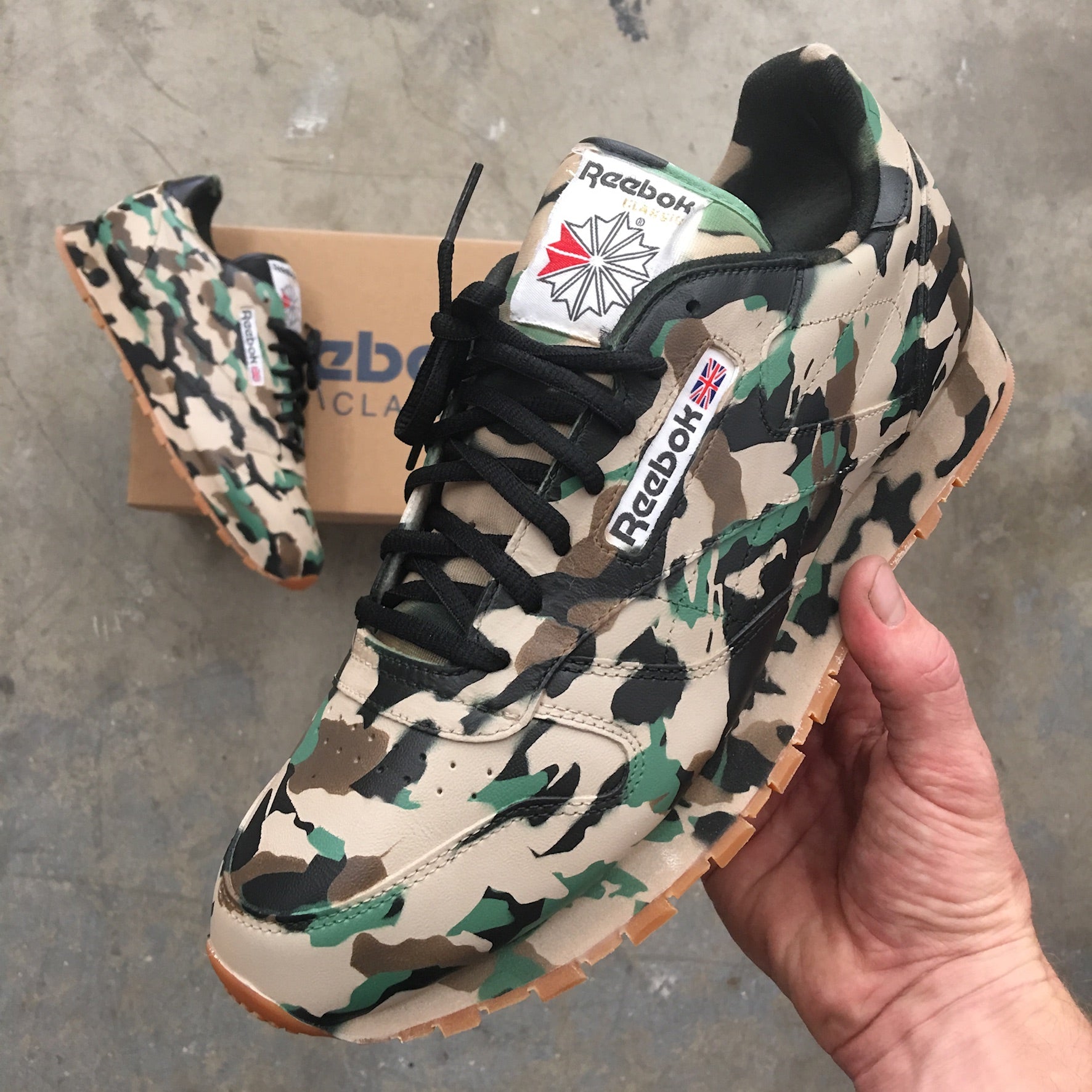 Larry Belmont Higgins Comerciante itinerante Custom Camouflage Reebok Classics – B Street Shoes