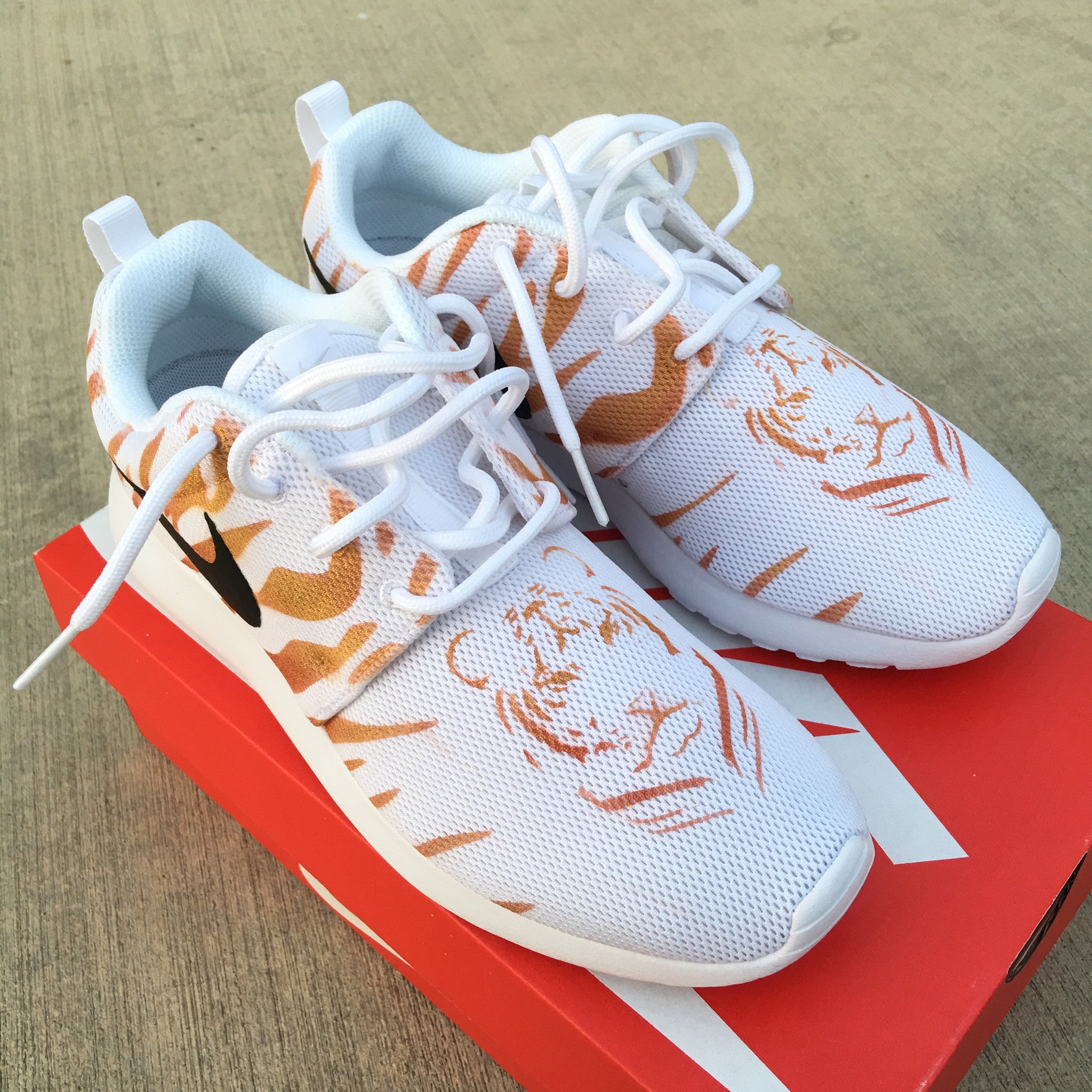 custom painted tennis shoes