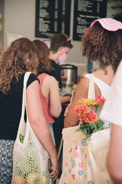 Photograph taken with Canon EOS Rebel 2000 of people in coffee shop