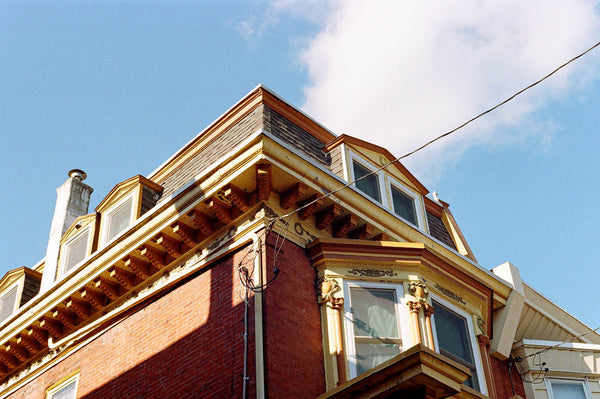 Photograph of the top of a building