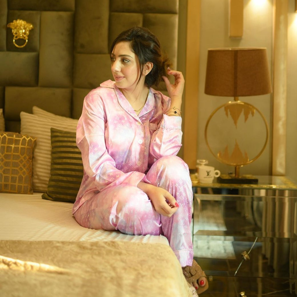 LV Pajamas/ Sleepsuit / Sleepwear Silk Set –