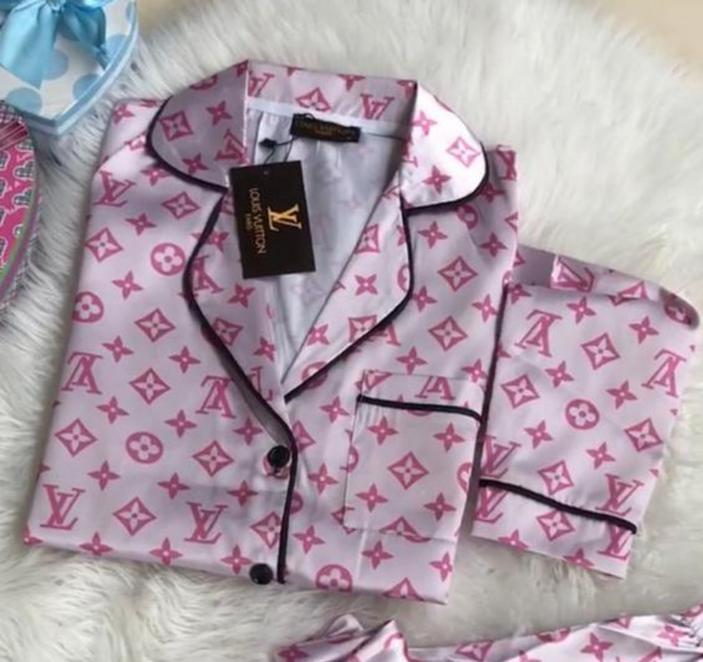 LV Pajamas/ Sleepsuit / Sleepwear Silk Set –