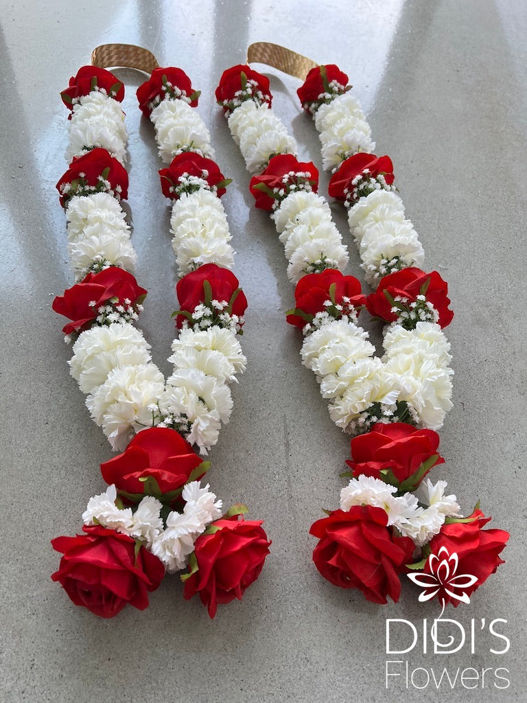 Rose, Carnation, and Baby's Breath Garland - Red and White ...