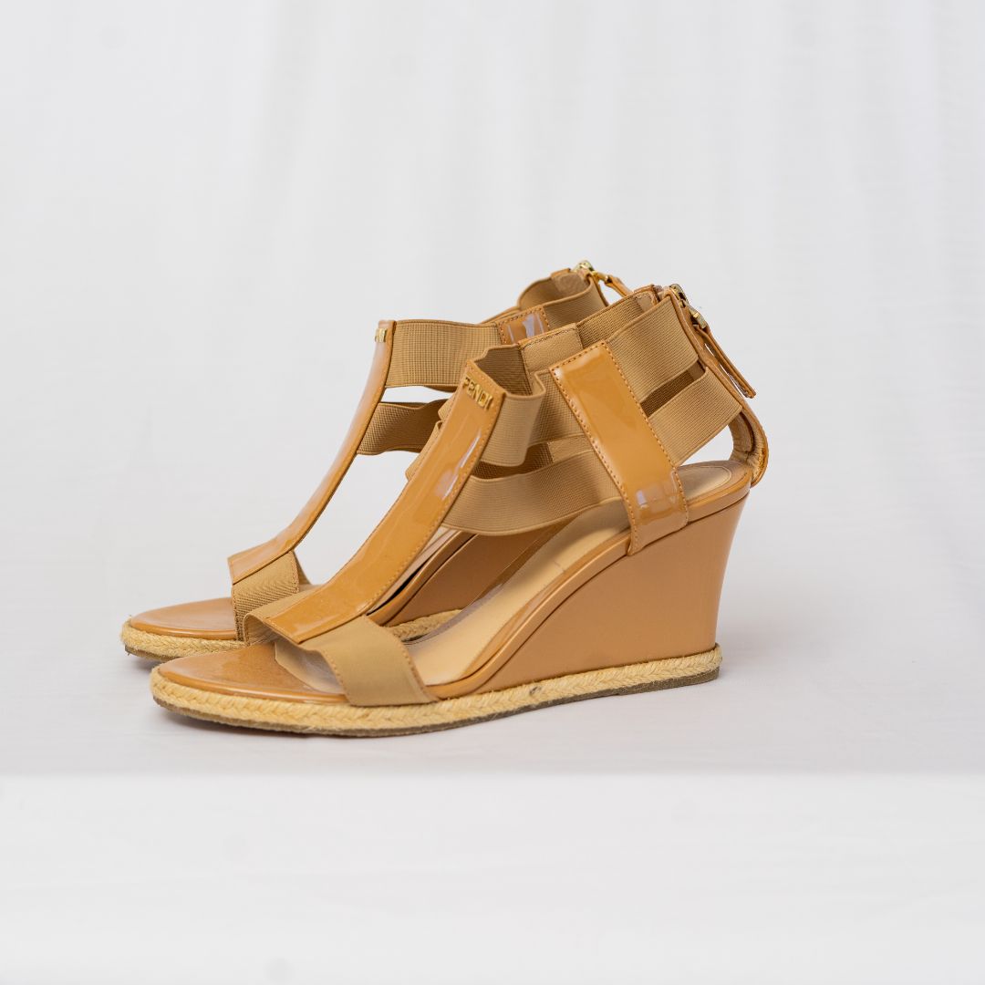 Pre-owned Fendi Beige Patent Leather And Elastic Fabric Carioca Wedge Espadrille Sandals, 36.5