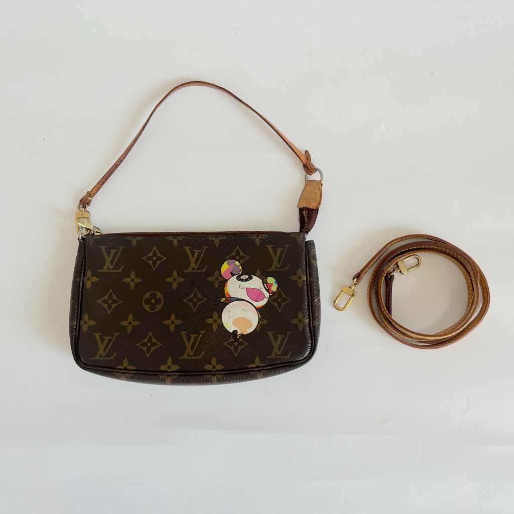 LOUIS VUITTON x Takashi Murakami Pochette Accessoires in Black Multicolour  2004  COCOON