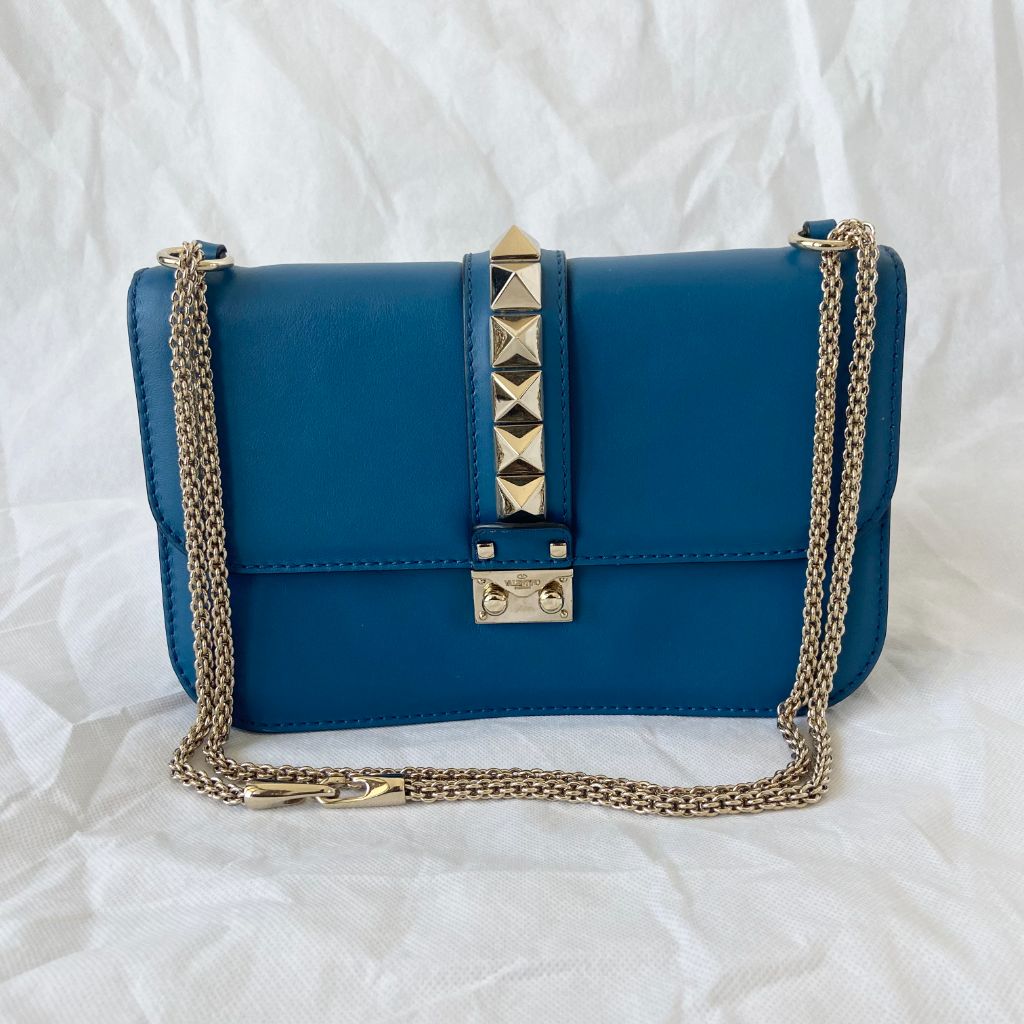 halvt kost Whirlpool Valentino Blue Leather Medium Rockstud Glam Lock Flap Bag - BOPF | Business  of Preloved Fashion