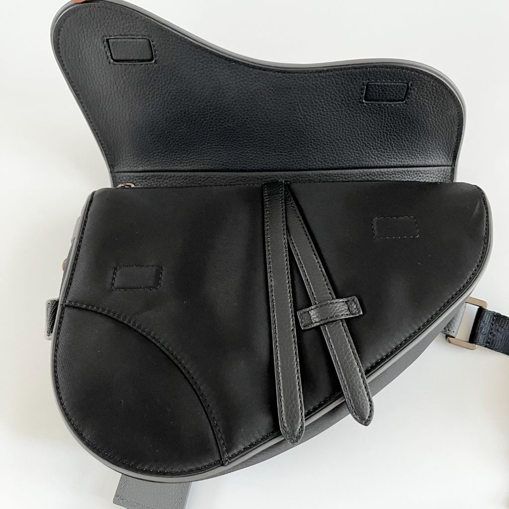 Christian Dior Saddle patent black bag second hand vintage  Lysis