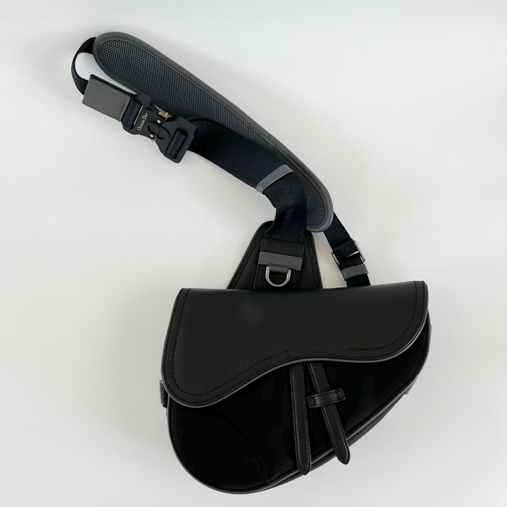 Authentic Second Hand Christian Dior Saddle Bag PSS61300008  THE FIFTH  COLLECTION