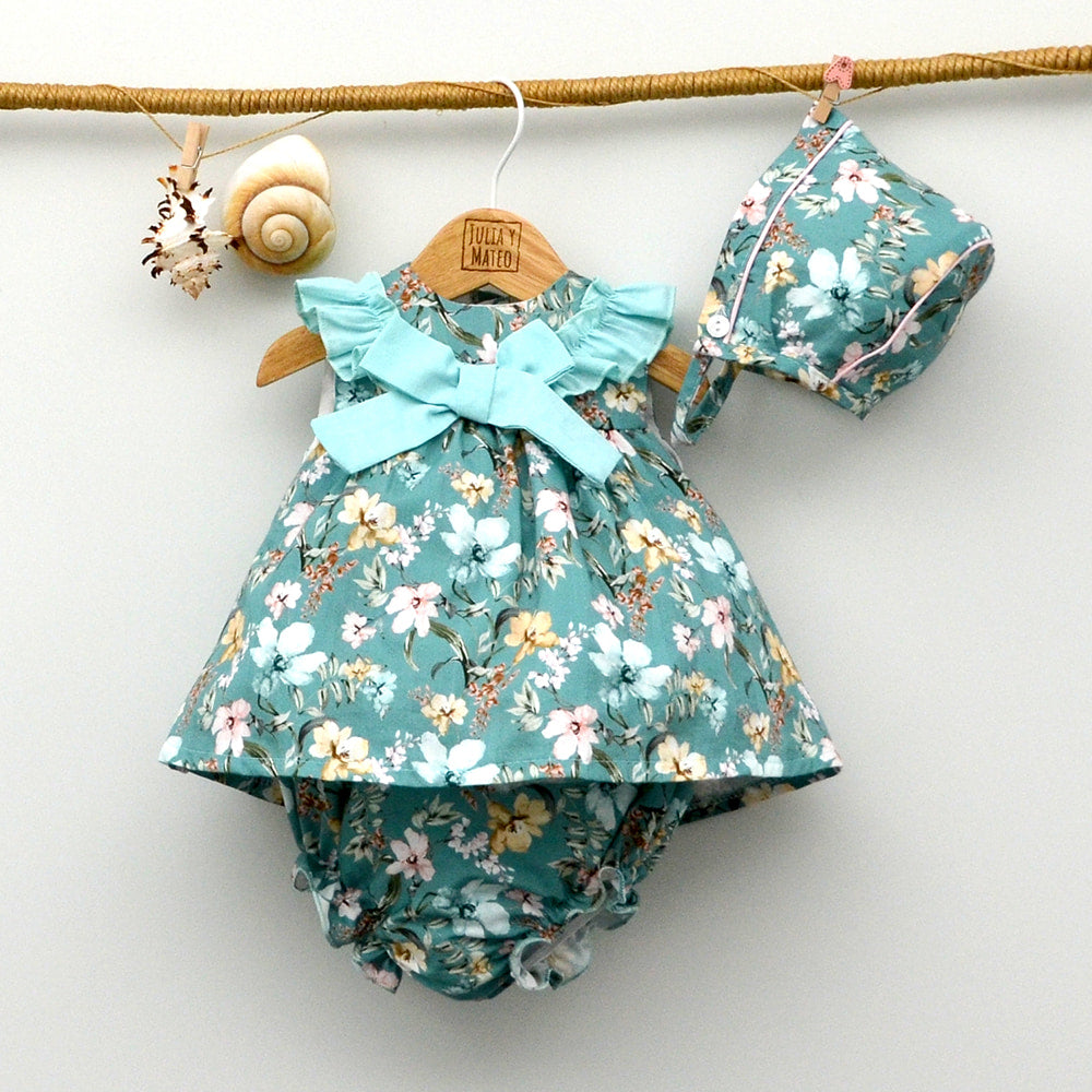 Vestido para bebe niña con capota y braguita | Ropa de Bebe Online –  JuliayMateo