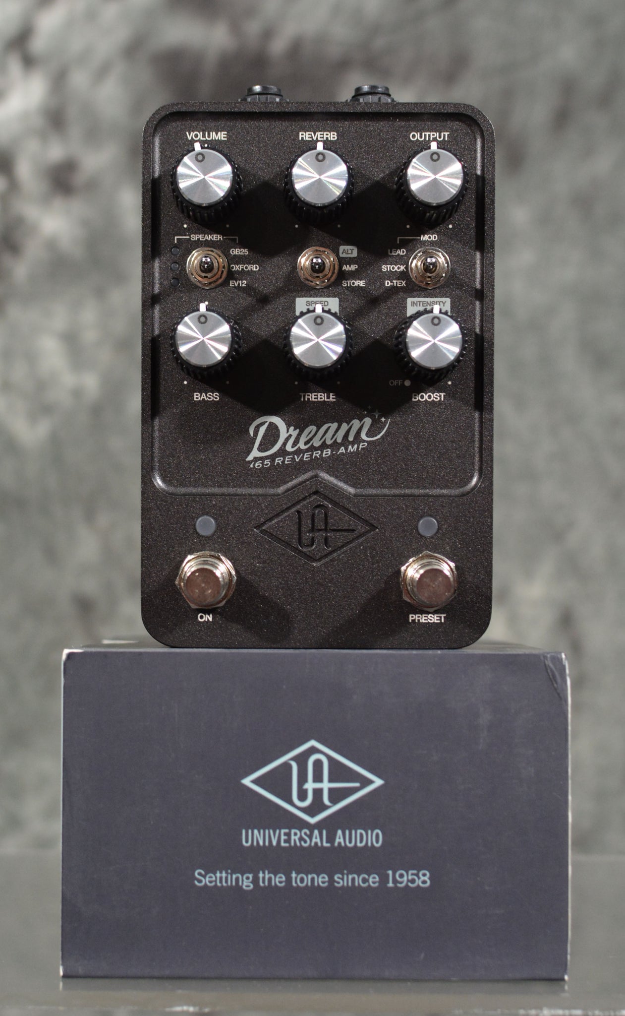 Universal Audio Dream'65 Reverb Amplifier Pedal – Mainstagemusic