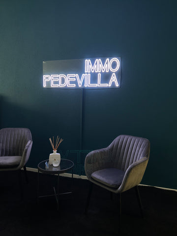 Immo Pedevilla Kaltweisses LED Neon Sign