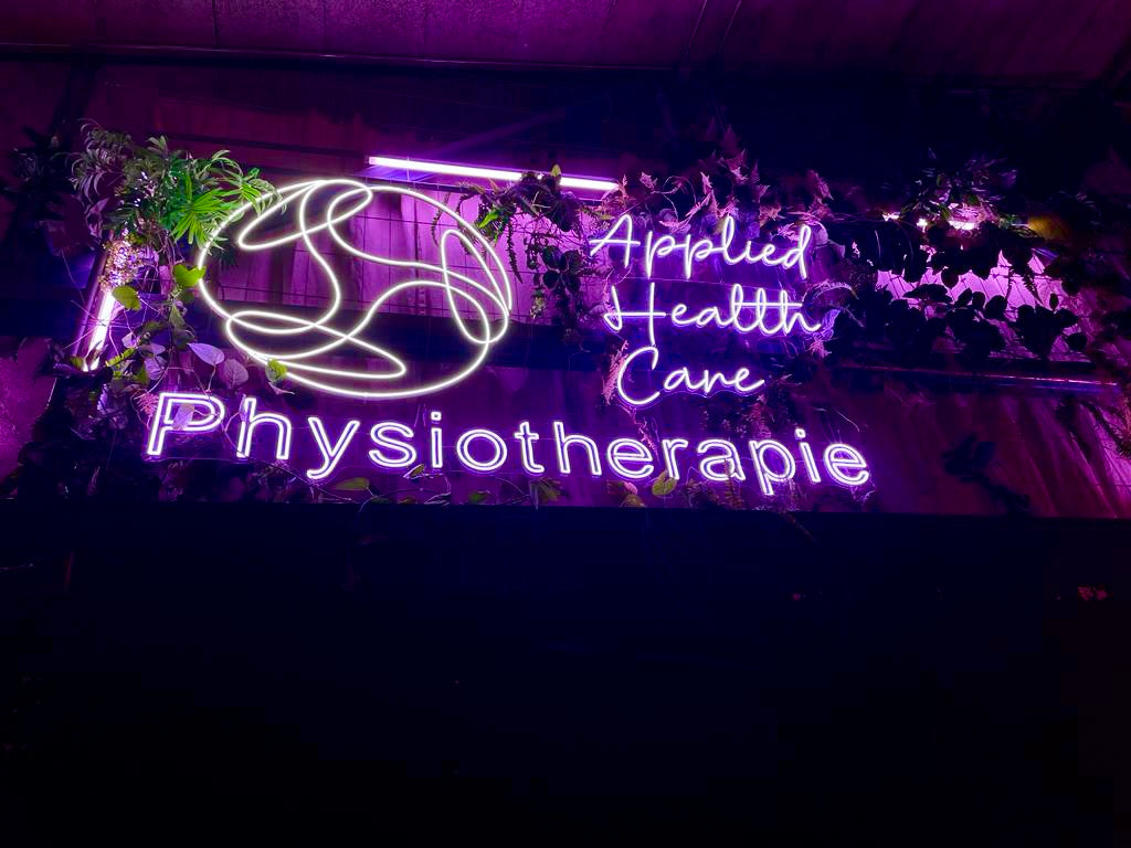 Unik Training Bern Physiotherapie und Applied Health Care Neon Sign