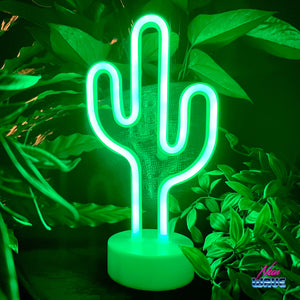 
                  
                    Kaktus- Stehlampe
                  
                