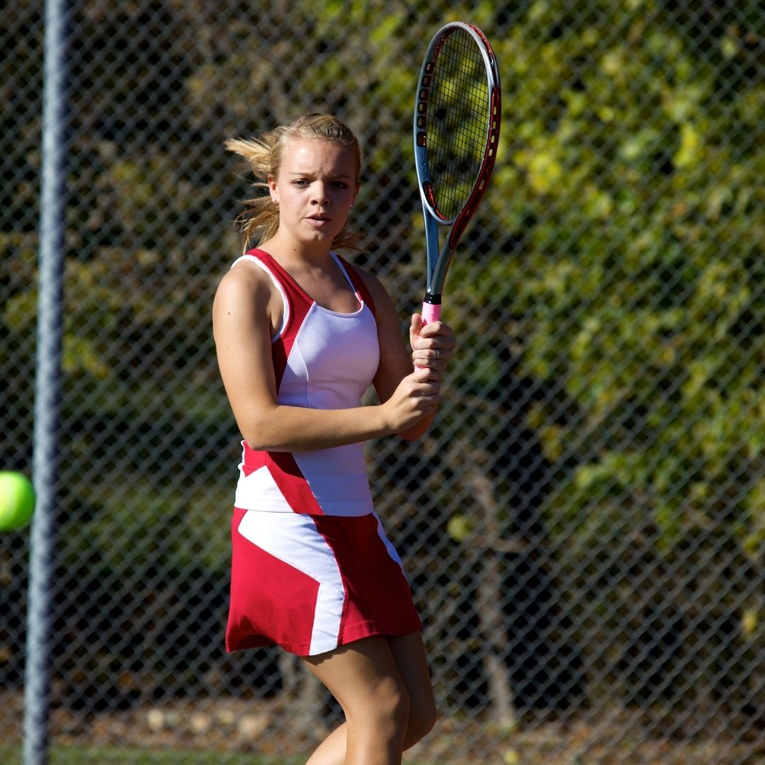 tennis-player-with-piercings