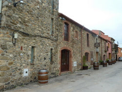 Reina de Port-Lligat from the street