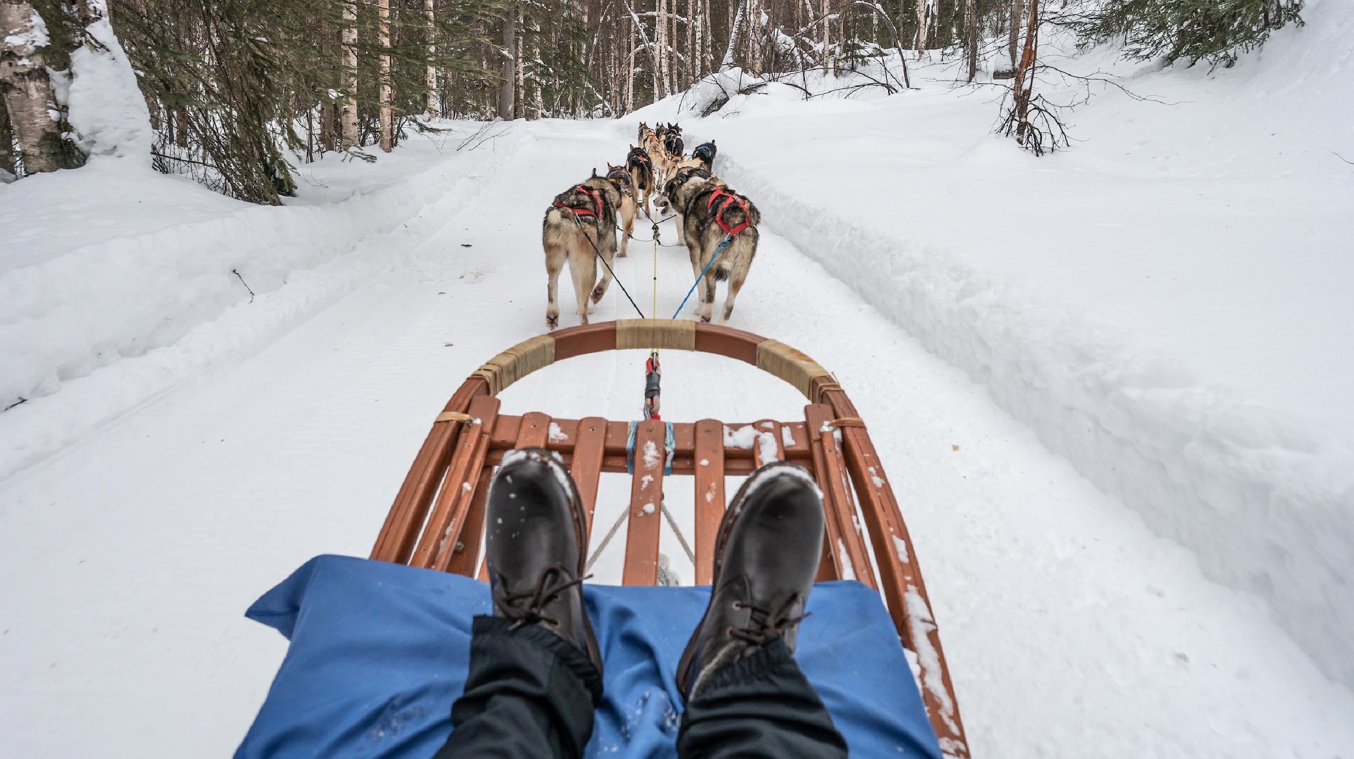 Winter's Day snow boots in Alaska 