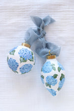 Load image into Gallery viewer, Hand-painted ornament: Blue hydrangea
