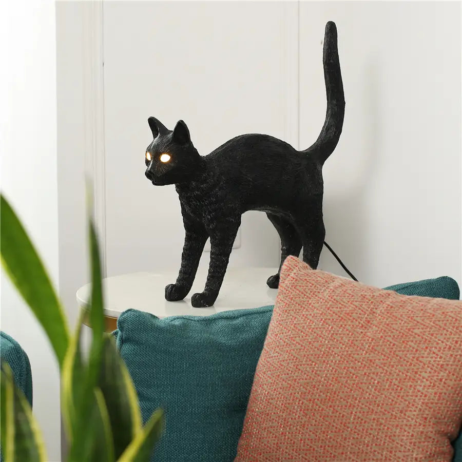 Nordic Resin Cat Table Lamps - Bedside Desk Lamp with LED