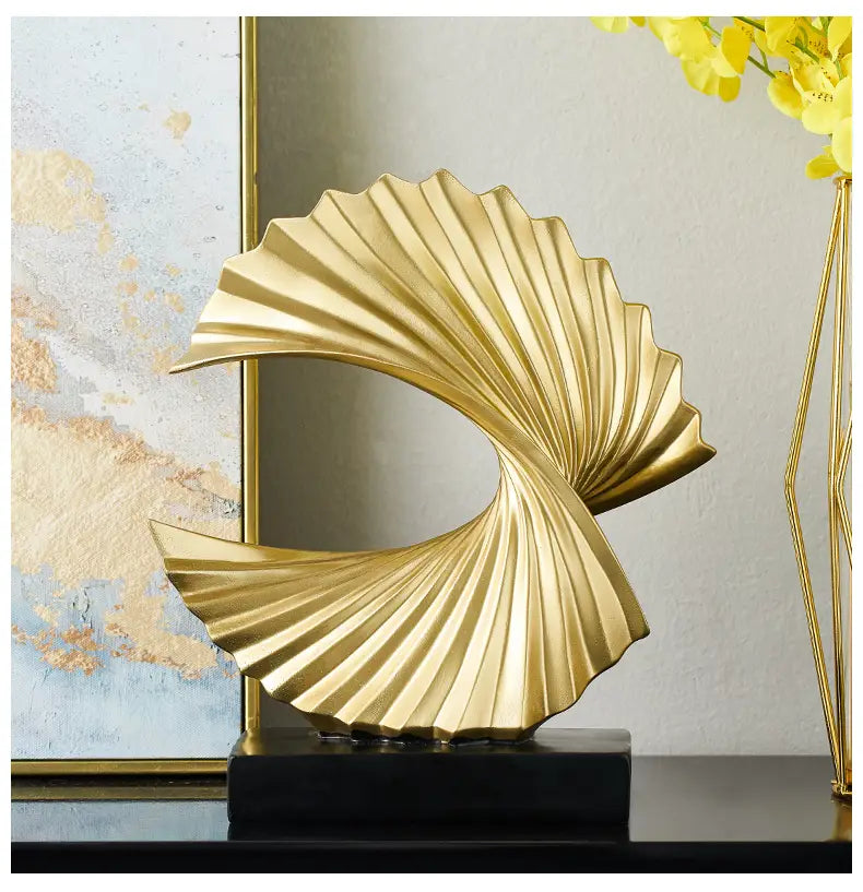 Modern Abstract Resin Sculpture: Decorative Ornament for