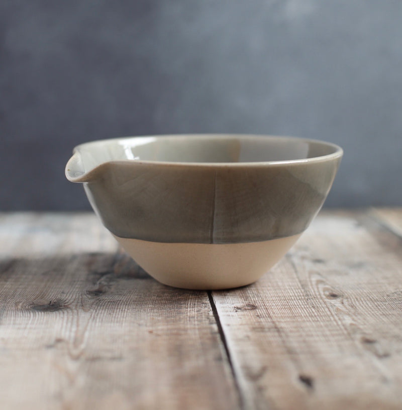 ceramic bowl with lip