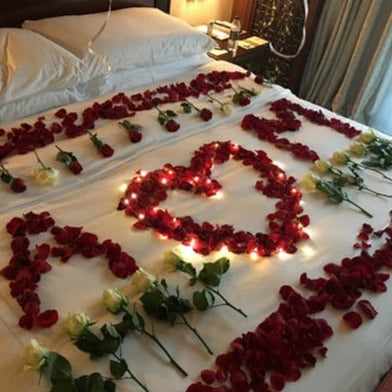 Rose Petal Design  Rose petal room decor, Rose pedals on bed