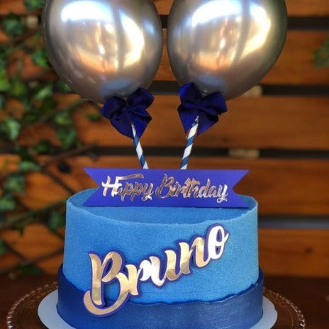Pastel azul personalizado con globos plateados cromados - Ordene en línea  ahora - ¡Entrega al día siguiente! – The Perfect Gift® Dubái