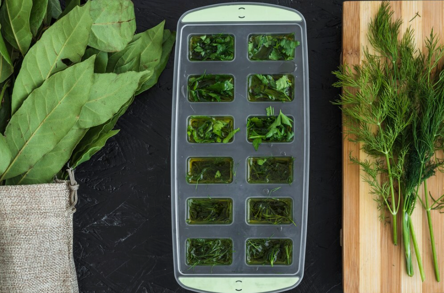 parsley herb health ice cube tray garnish preserve