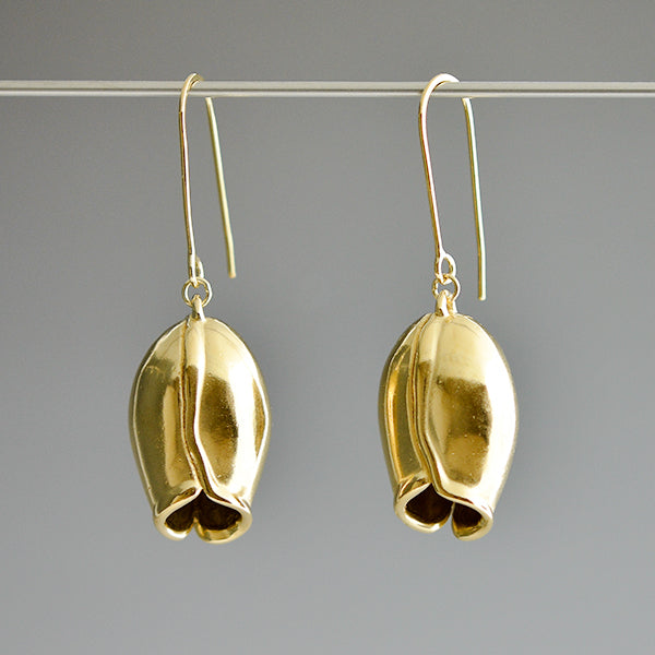 14k gold vermeil pod earrings, jewelry inspired by nature in abstract shapes, handcrafted in Seattle 