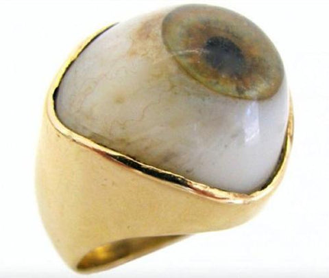 Victorian Memento ring with glass eye set in gold