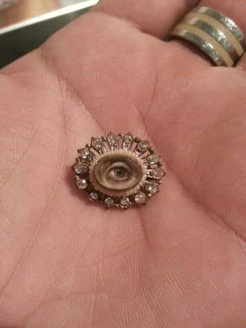 Tiny lovers eye brooch