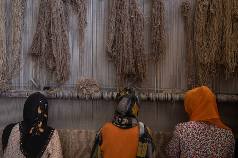 afghan women rugs wool turkish rugs 10x14 9x12 8x10 moroccan oushak luxury rug store neutral pastel