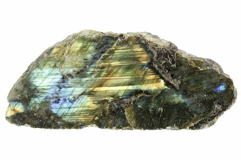 Labradorite balances hormones, lowers blood pressure and helps with disorders of the eyes.