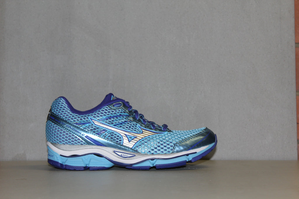 mizuno wave enigma 2013